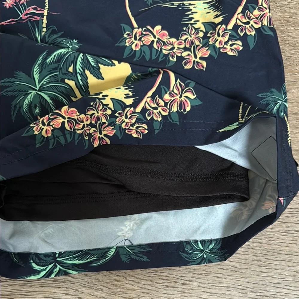 Quiksilver eclipse Swim Trunks - Picture 3 of 4